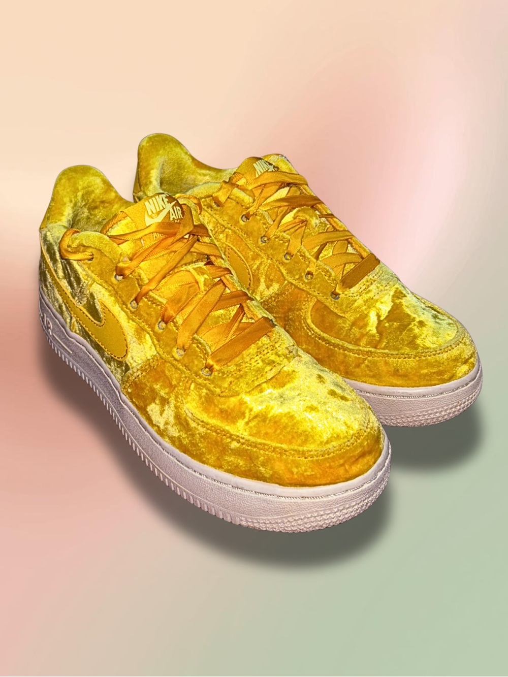 Nike Air Force 1 LV8 GS Youth Shoes Size 5Y (Men’s 5; Women’s 6.5)